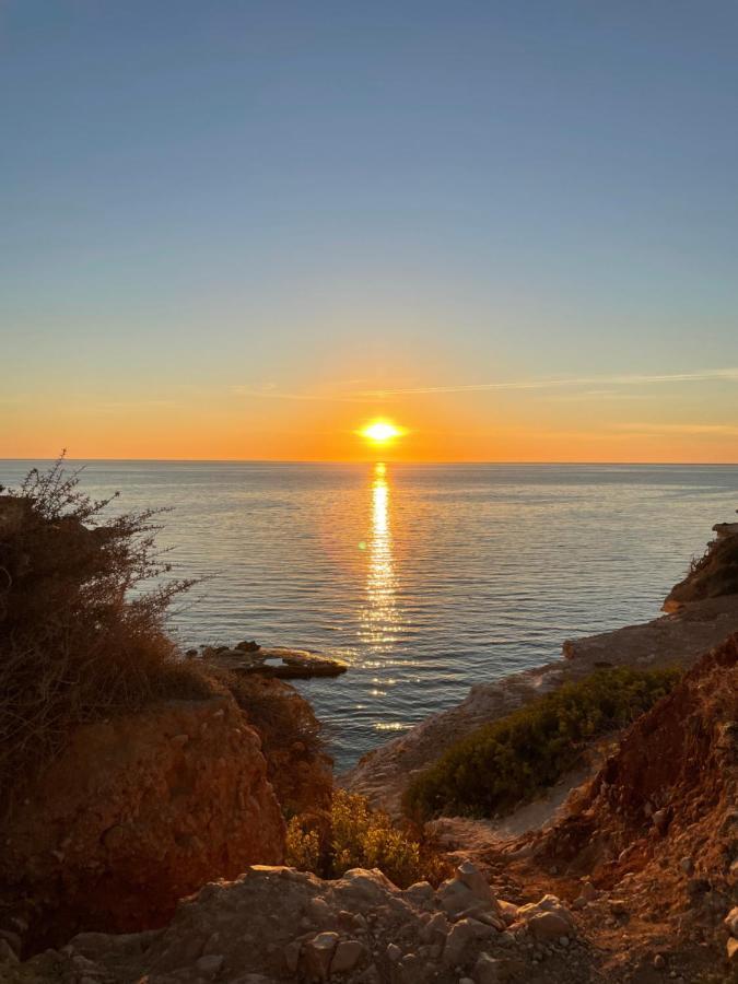 Cozy 2 Bedrooms Apartment In Complex With Swimming Pools And Beautiful View Paphos Bagian luar foto